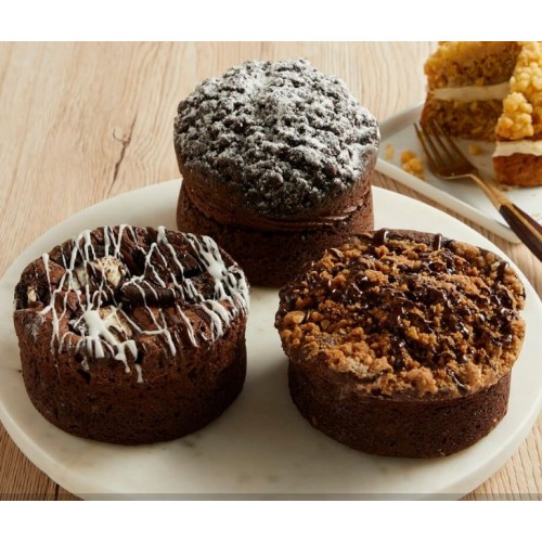 Classic Cake Sampler 

